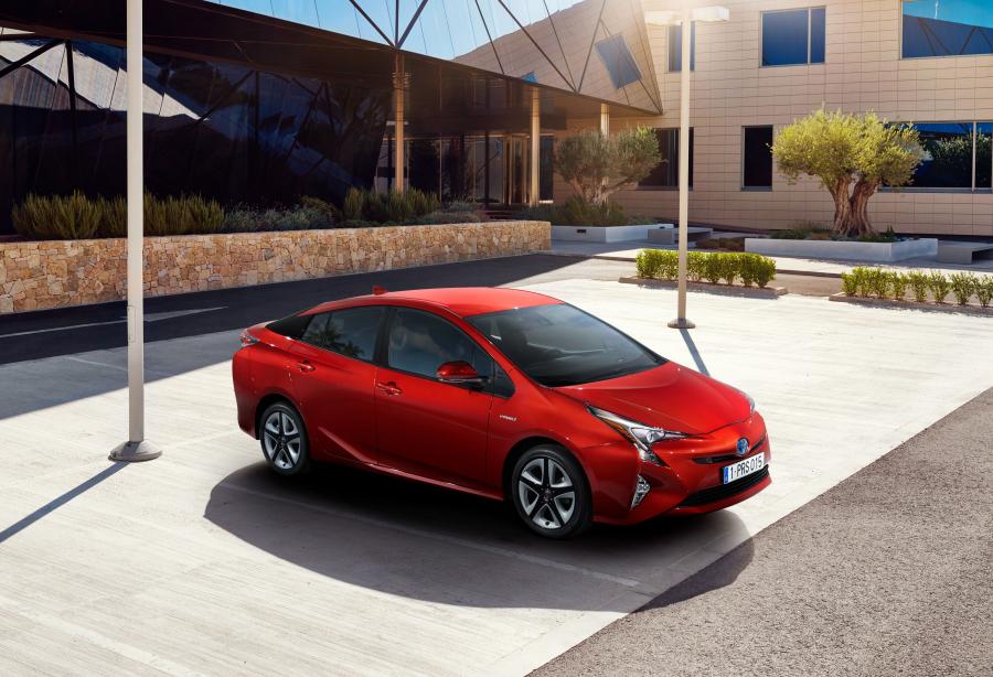  Toyota Prius 2016 года  (WW) (фото 26 из 30)
